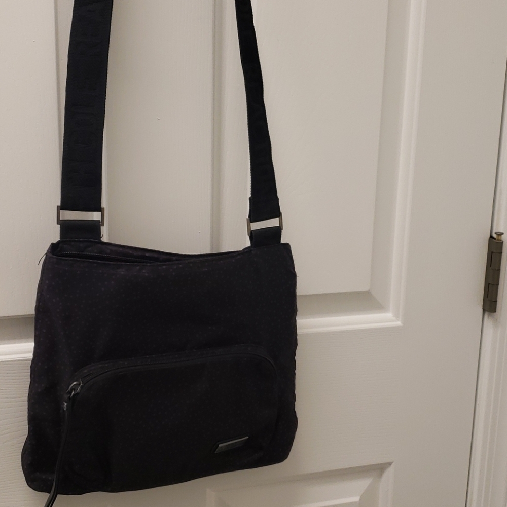 Kenneth Cole Reaction Crossbody